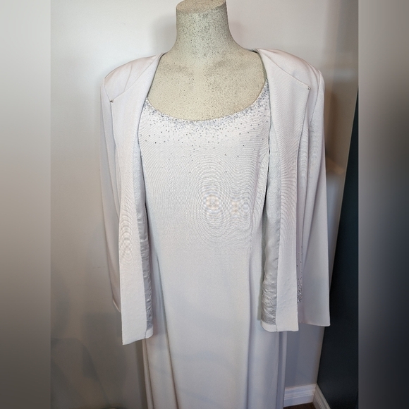 Silver beaded 2 piece lightweight dress set Size 18 - Picture 3 of 17